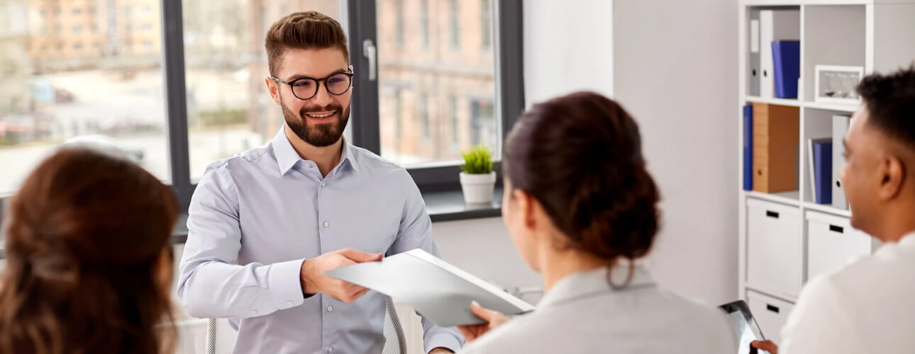 HR relationship